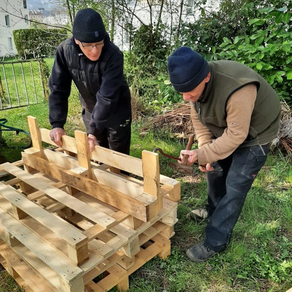 20250326 atelier jardin partagé carrés de potager 2